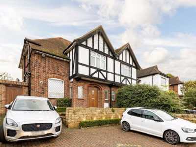 Home For Rent in Surbiton, United Kingdom