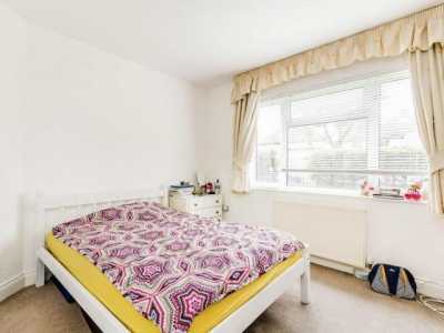 Apartment For Rent in Kingston upon Thames, United Kingdom