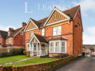 Apartment For Rent in Reigate, United Kingdom
