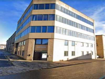 Apartment For Rent in Halifax, United Kingdom