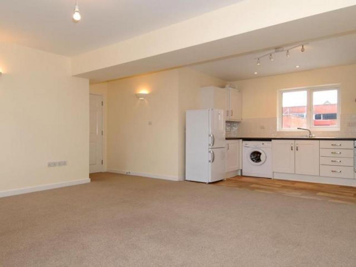 Picture of Apartment For Rent in Fleet, Hampshire, United Kingdom