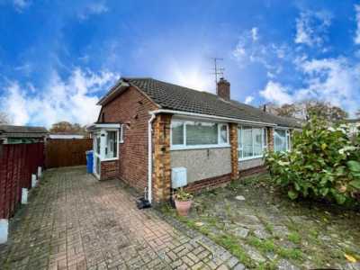 Bungalow For Rent in Farnborough, United Kingdom