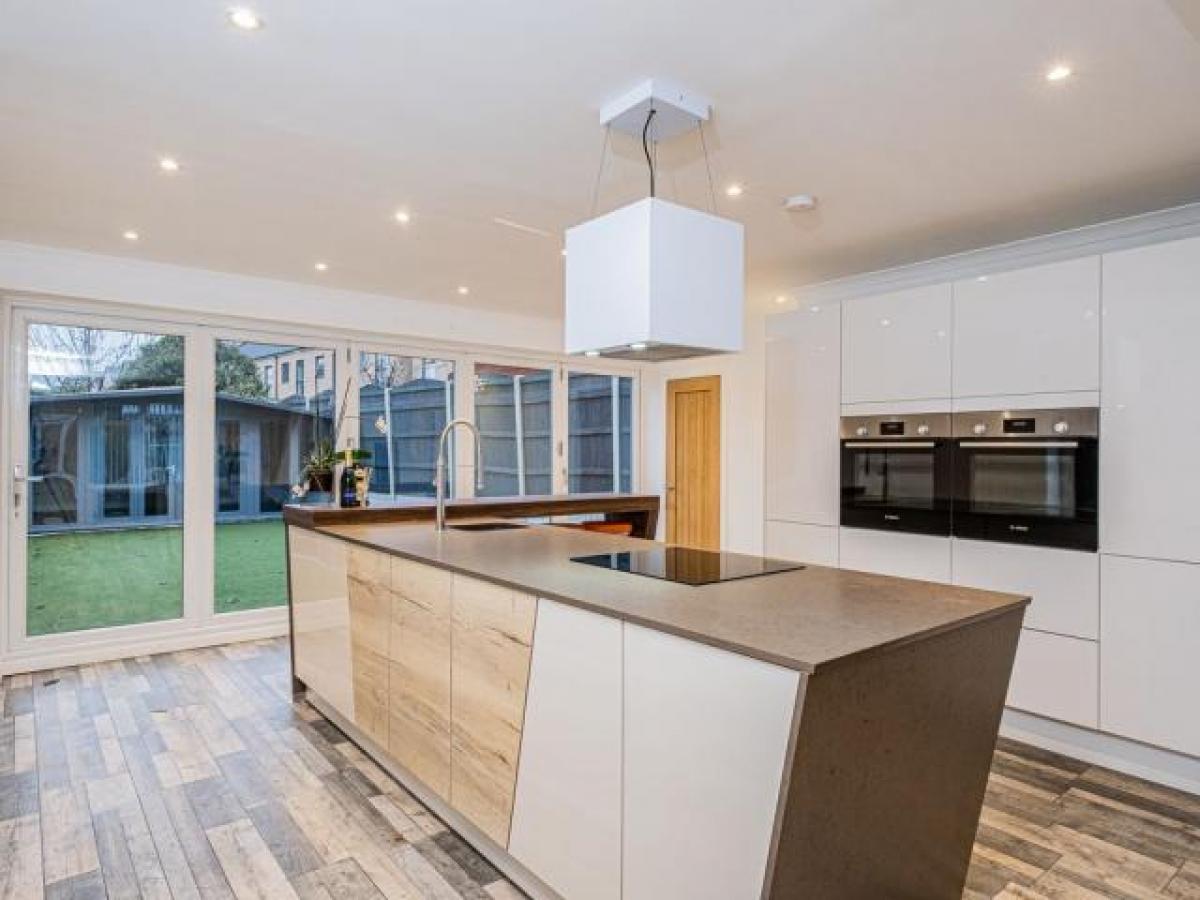 Picture of Home For Rent in Dagenham, Greater London, United Kingdom