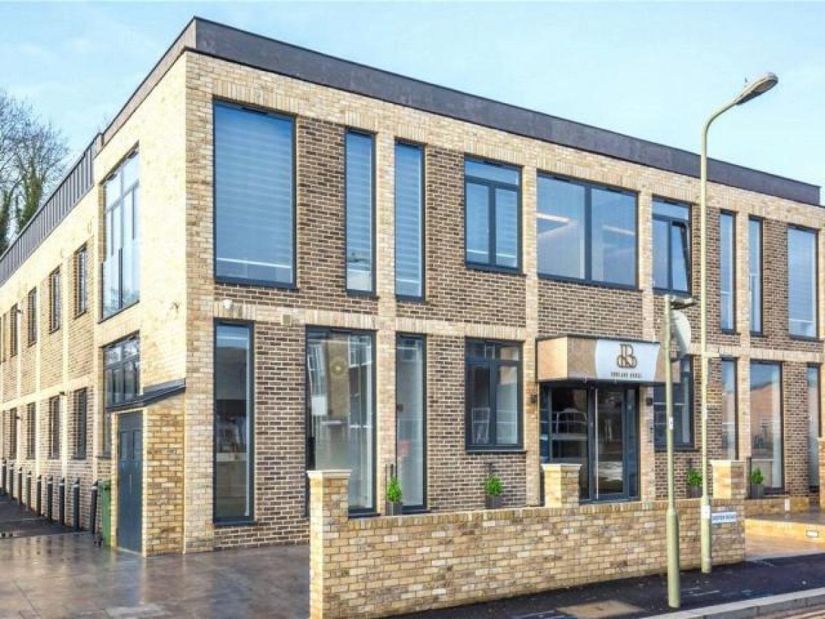 Picture of Apartment For Rent in Barnet, Hertfordshire, United Kingdom