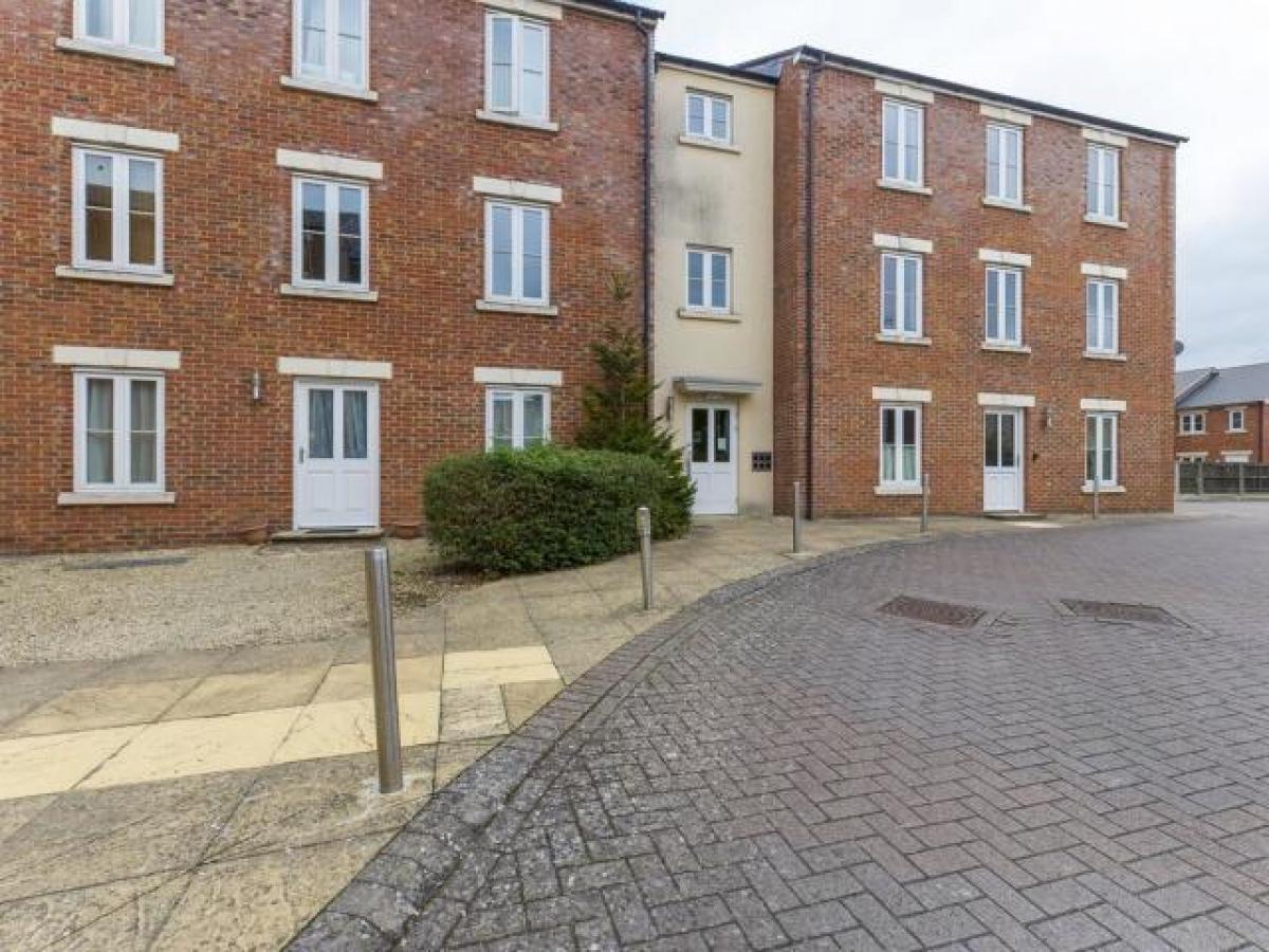 Picture of Apartment For Rent in Gloucester, Gloucestershire, United Kingdom