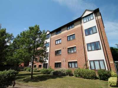 Apartment For Rent in Redhill, United Kingdom