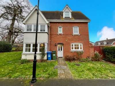 Home For Rent in Aldershot, United Kingdom