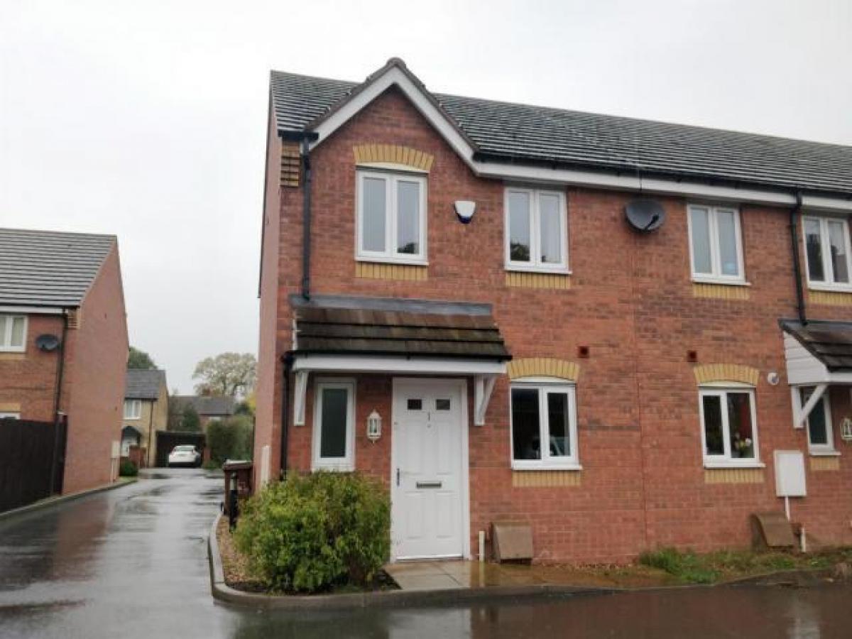 Picture of Home For Rent in Rugeley, Staffordshire, United Kingdom