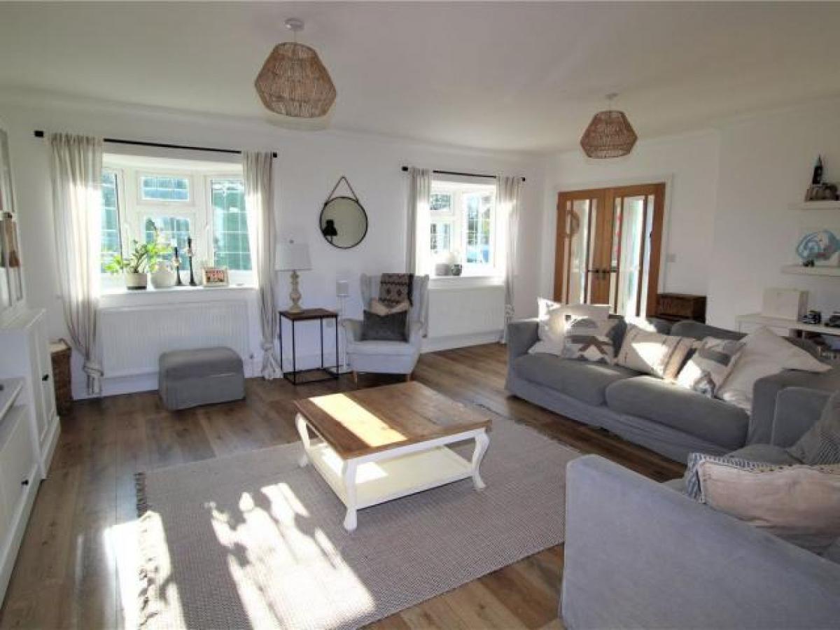 Picture of Home For Rent in Brentwood, Essex, United Kingdom