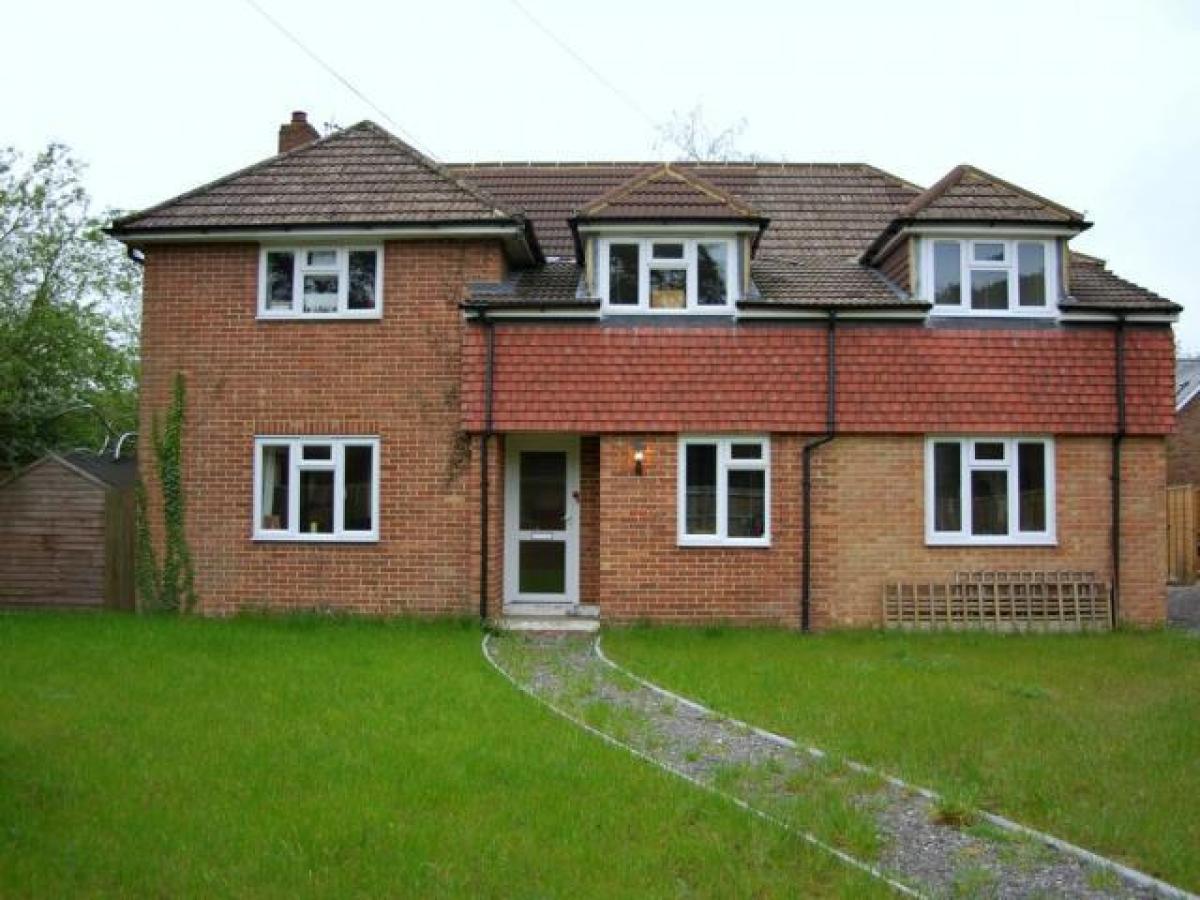 Picture of Home For Rent in Farnham, Surrey, United Kingdom