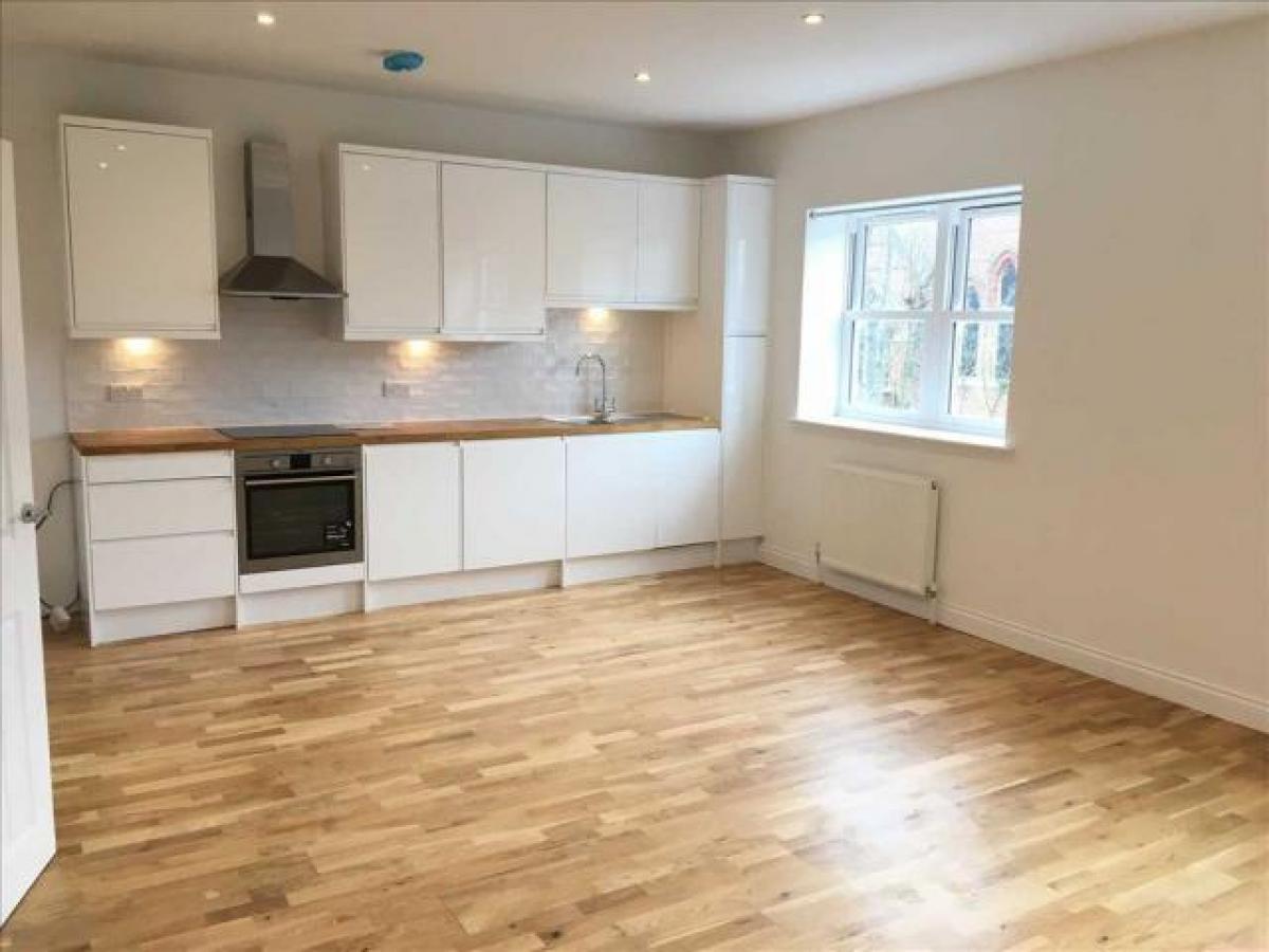 Picture of Apartment For Rent in Surbiton, Greater London, United Kingdom