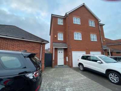 Home For Rent in Crewe, United Kingdom
