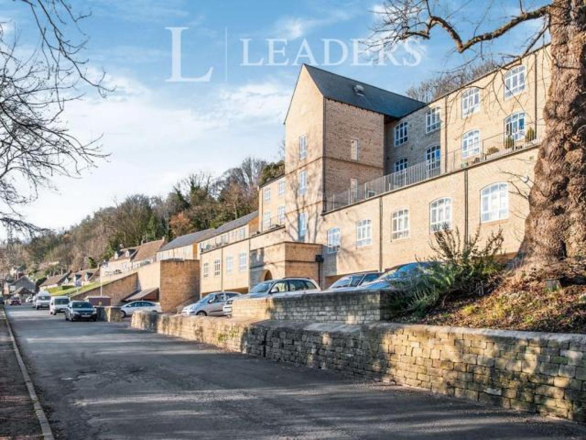Picture of Apartment For Rent in Stroud, Gloucestershire, United Kingdom