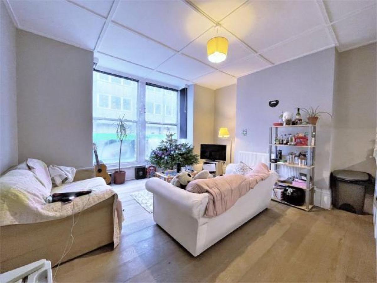 Picture of Apartment For Rent in Hove, East Sussex, United Kingdom
