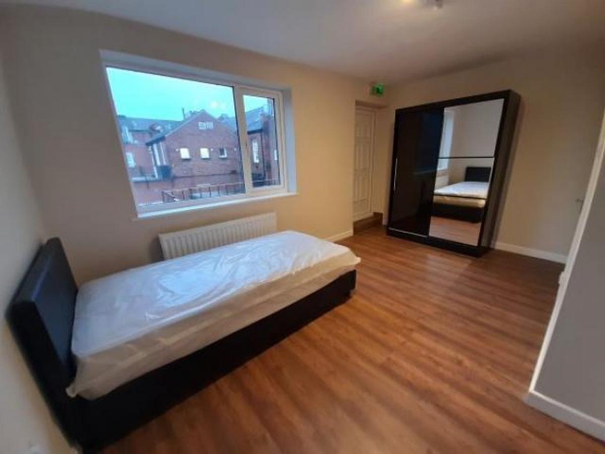 Picture of Apartment For Rent in Rotherham, South Yorkshire, United Kingdom
