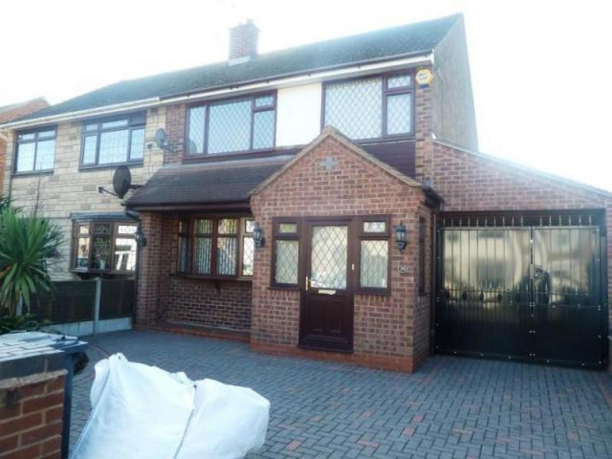Picture of Home For Rent in Bedworth, Warwickshire, United Kingdom