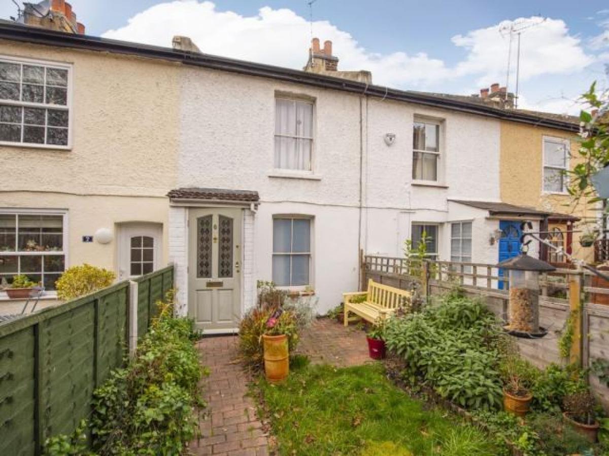 Picture of Home For Rent in Surbiton, Greater London, United Kingdom