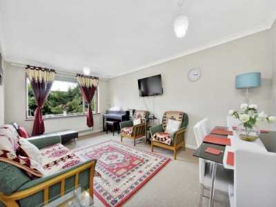 Apartment For Rent in Mitcham, United Kingdom