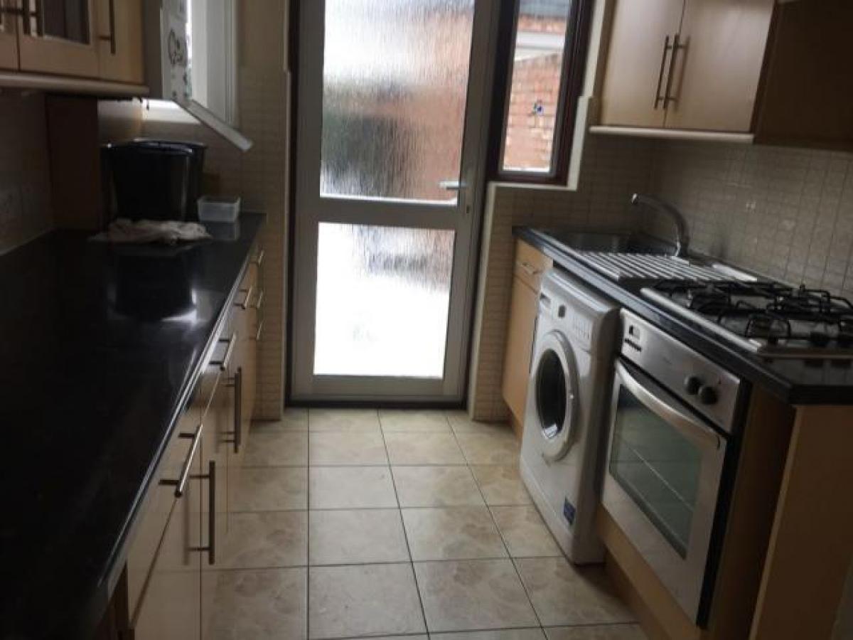 Picture of Home For Rent in Harrow, Greater London, United Kingdom