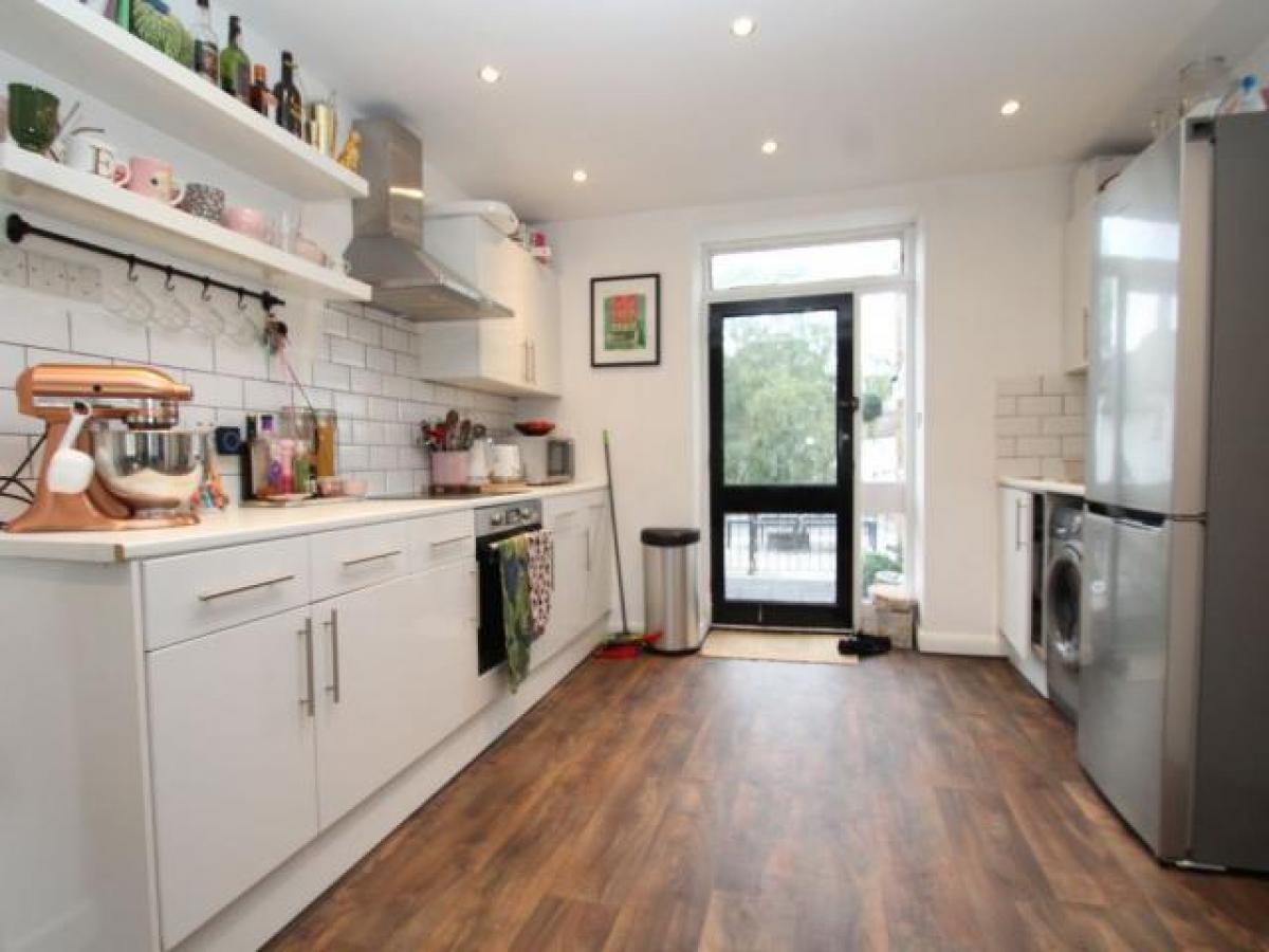 Picture of Apartment For Rent in Bromley, Greater London, United Kingdom