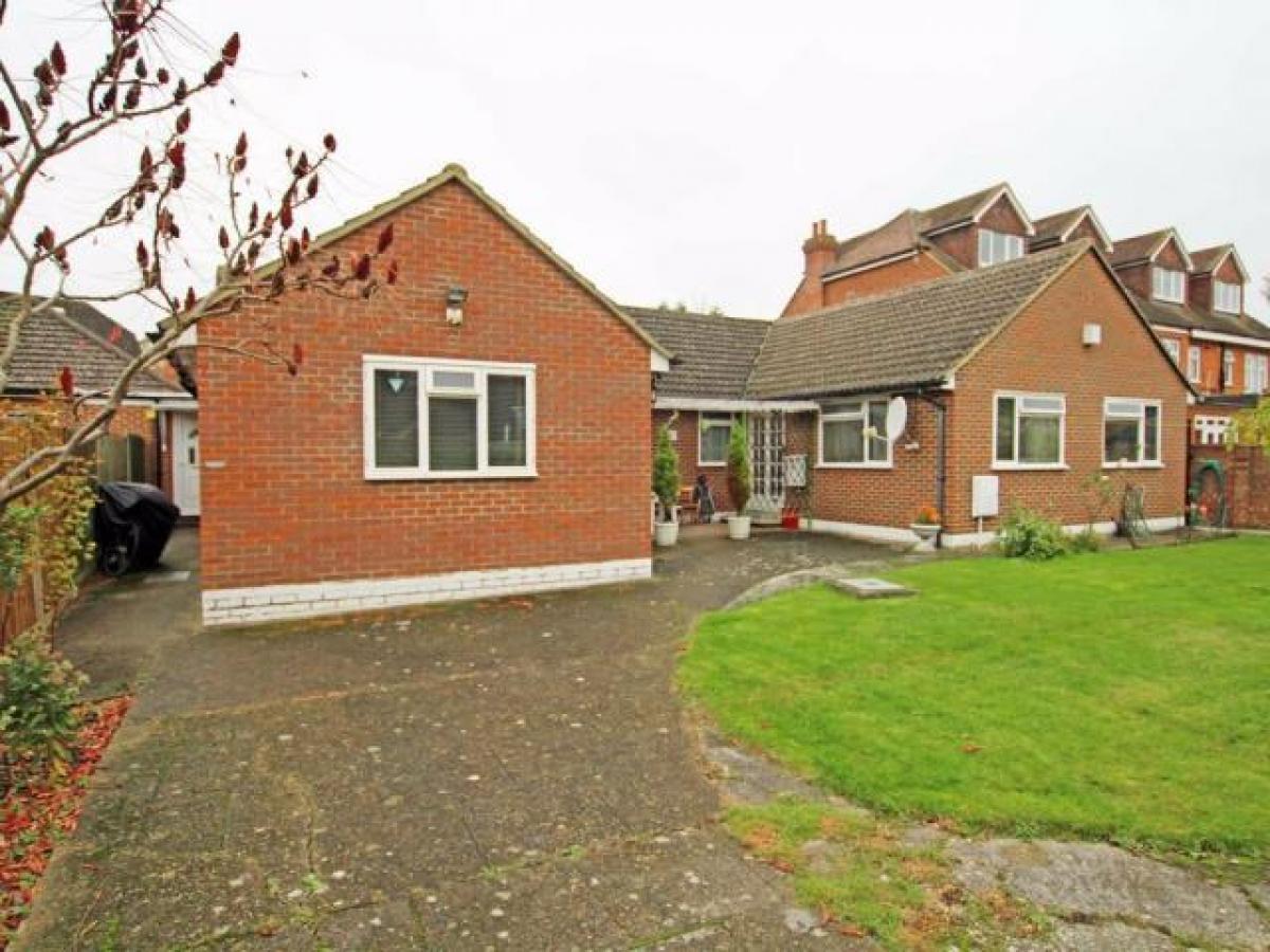 Picture of Apartment For Rent in Surbiton, Greater London, United Kingdom