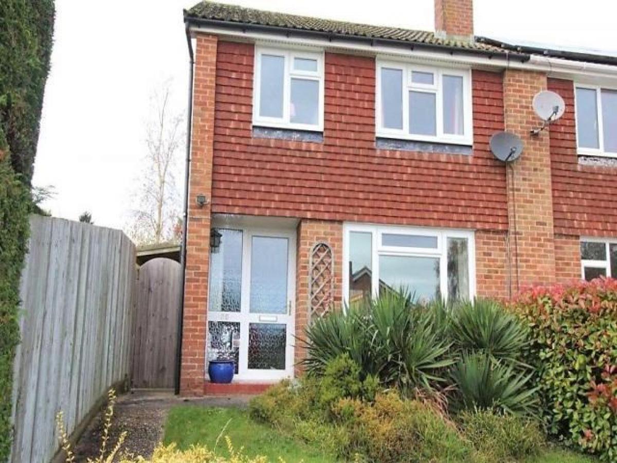 Picture of Home For Rent in Alton, Hampshire, United Kingdom