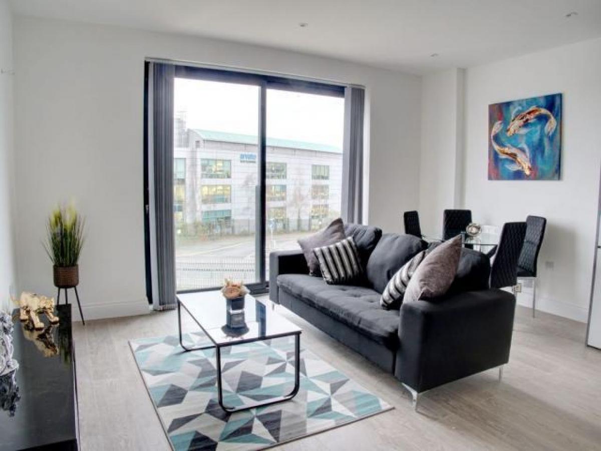 Picture of Apartment For Rent in Slough, Berkshire, United Kingdom
