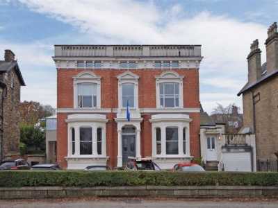 Apartment For Rent in 