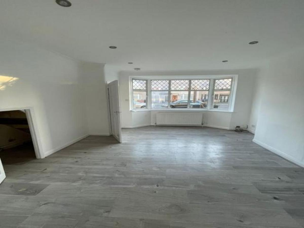 Picture of Home For Rent in Enfield, Greater London, United Kingdom