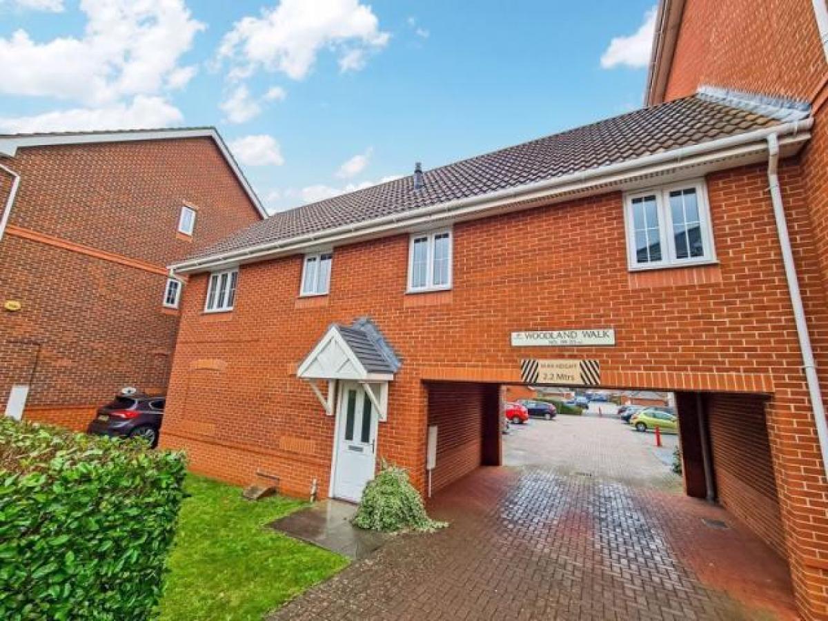 Picture of Apartment For Rent in Aldershot, Hampshire, United Kingdom