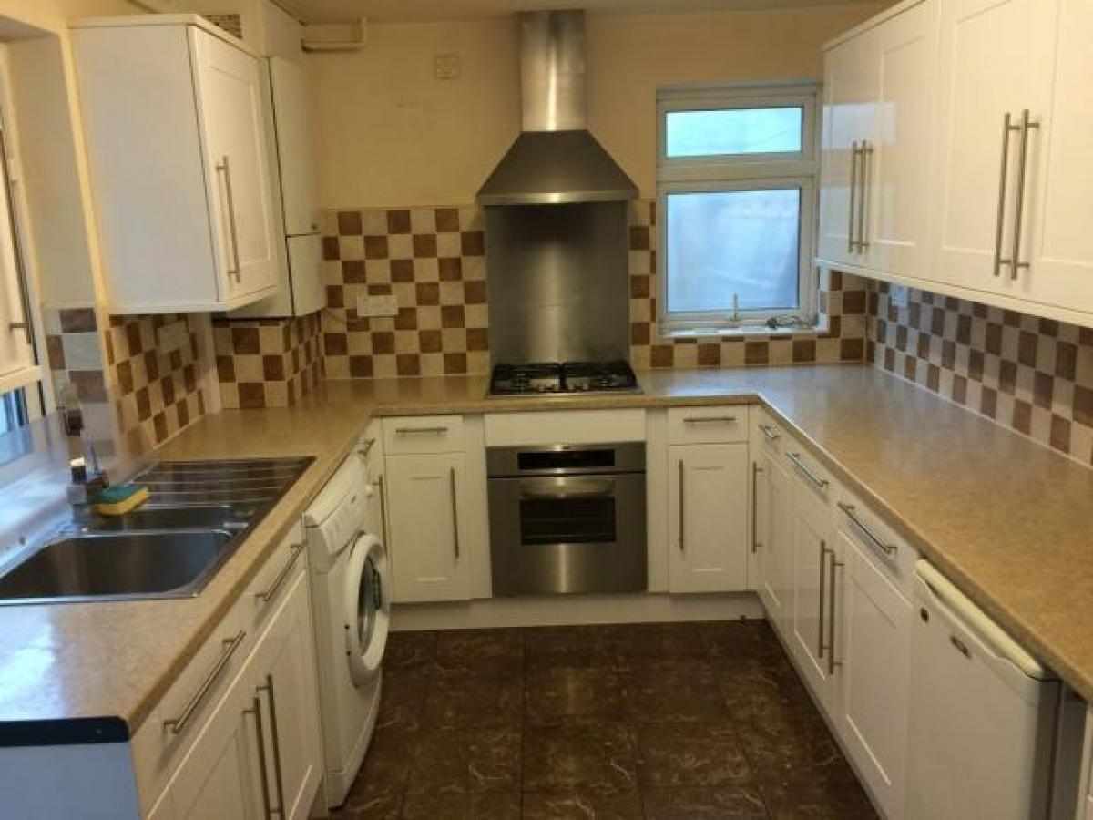 Picture of Home For Rent in Barking, Greater London, United Kingdom
