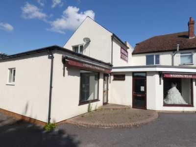 Apartment For Rent in Farnborough, United Kingdom