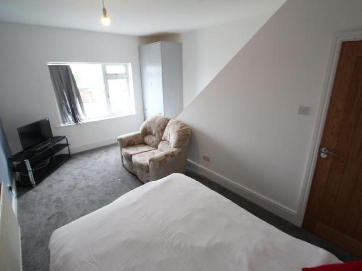 Picture of Apartment For Rent in Coalville, Leicestershire, United Kingdom