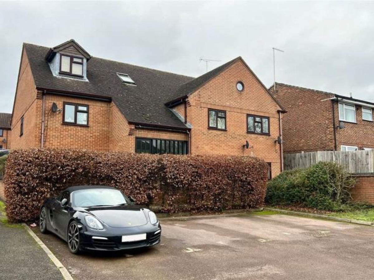 Picture of Apartment For Rent in High Wycombe, Buckinghamshire, United Kingdom