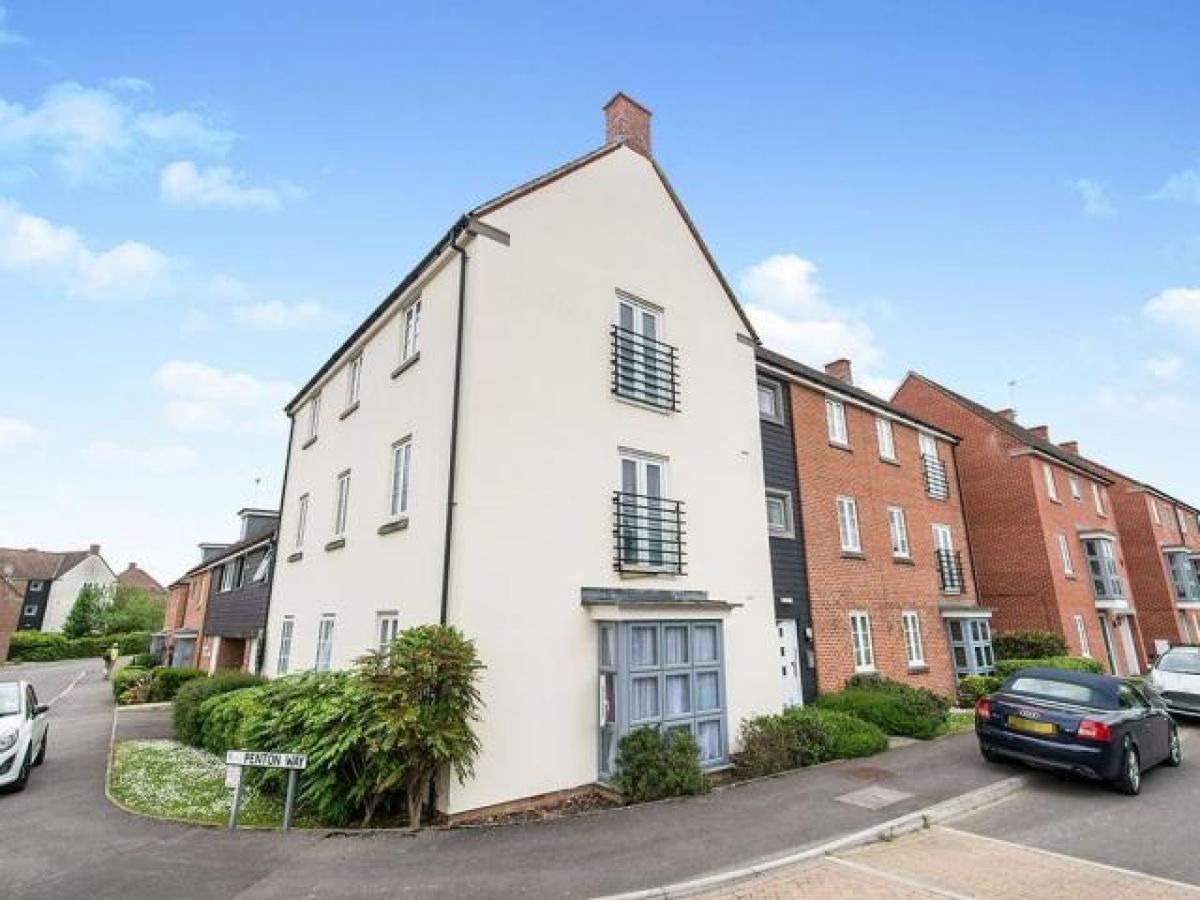 Picture of Apartment For Rent in Basingstoke, Hampshire, United Kingdom