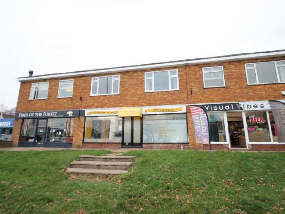 Picture of Apartment For Rent in Lymington, Hampshire, United Kingdom