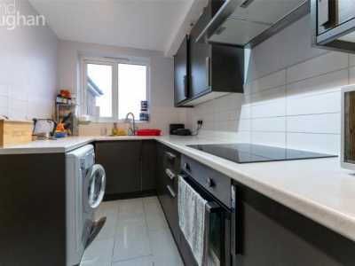 Apartment For Rent in Hove, United Kingdom
