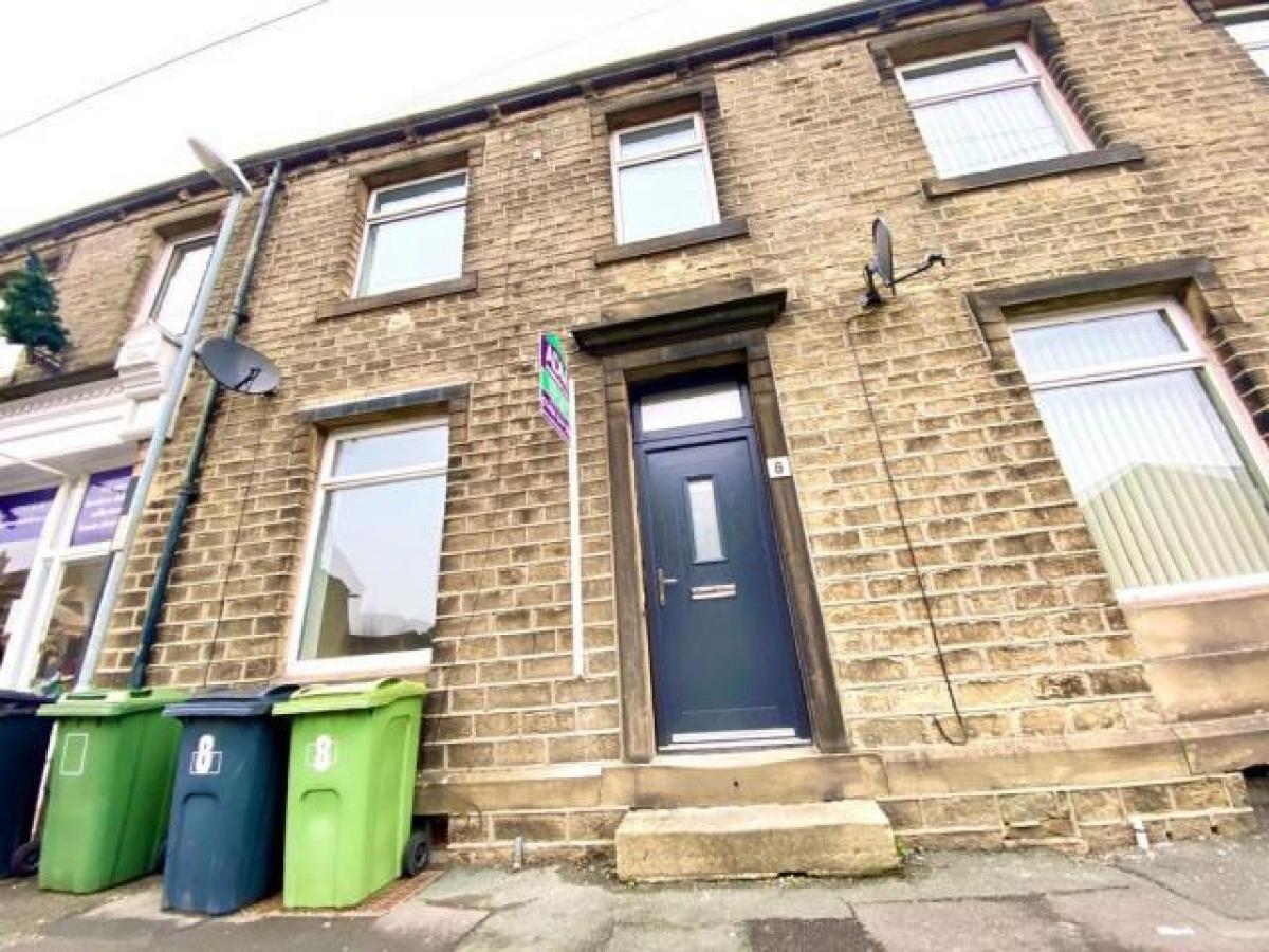 Picture of Home For Rent in Huddersfield, West Yorkshire, United Kingdom