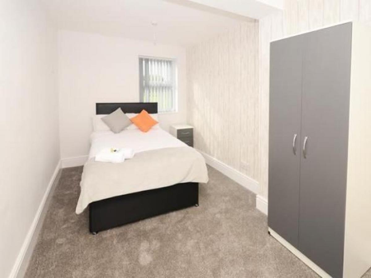 Picture of Apartment For Rent in Crewe, Cheshire, United Kingdom