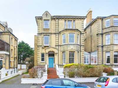 Apartment For Rent in Hove, United Kingdom