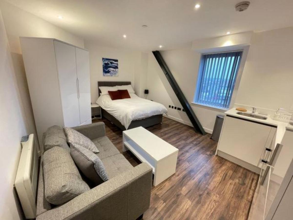 Picture of Apartment For Rent in Basingstoke, Hampshire, United Kingdom