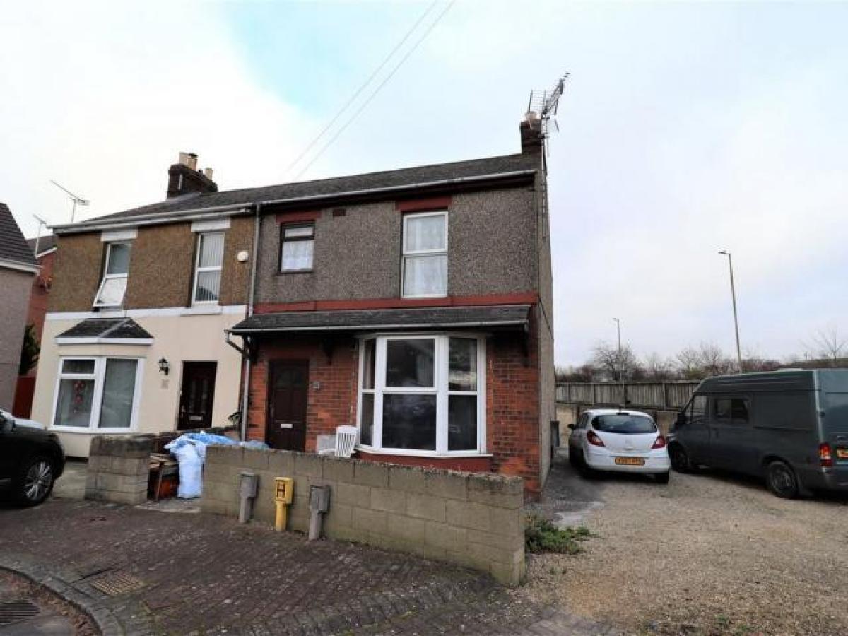 Picture of Apartment For Rent in Swindon, Wiltshire, United Kingdom