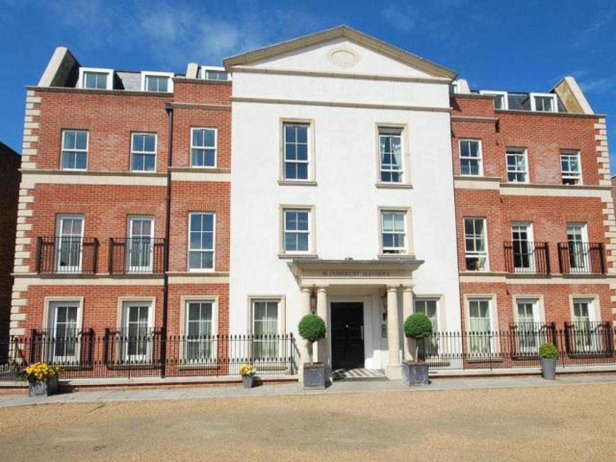 Picture of Apartment For Rent in Bromley, Greater London, United Kingdom