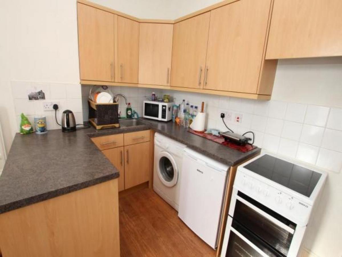 Picture of Apartment For Rent in Woking, Surrey, United Kingdom