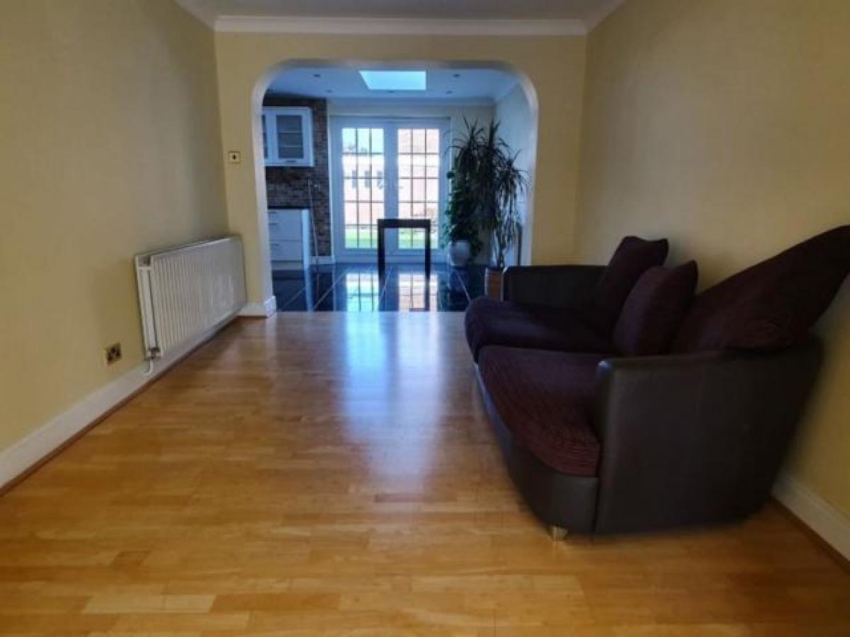 Picture of Home For Rent in Uxbridge, Greater London, United Kingdom