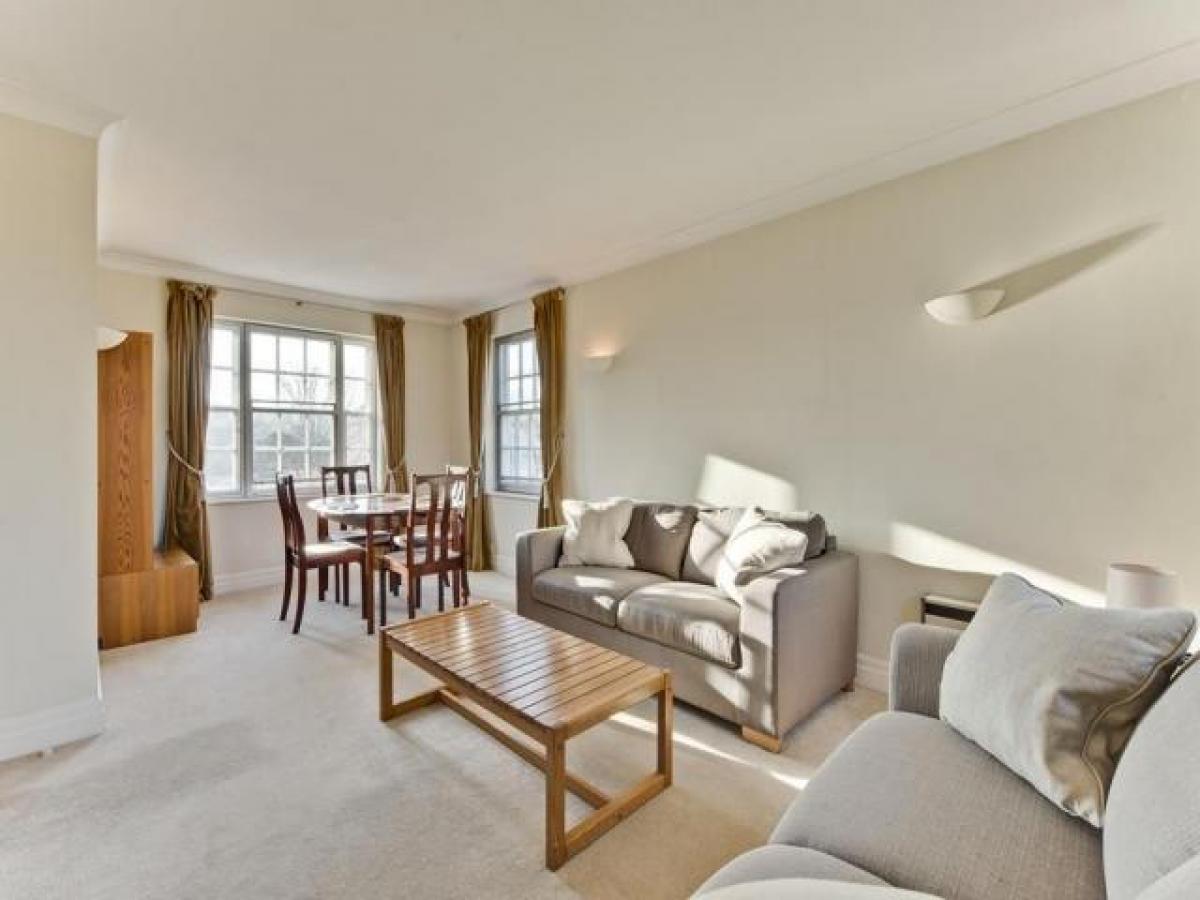 Picture of Apartment For Rent in Weybridge, Surrey, United Kingdom