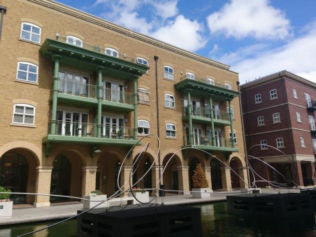 Picture of Apartment For Rent in Solihull, West Midlands, United Kingdom