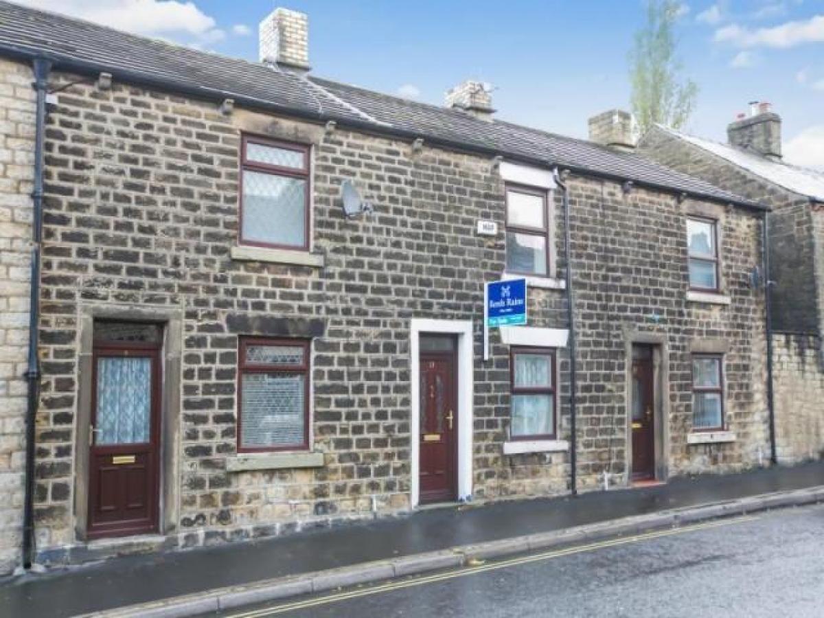 Picture of Home For Rent in Glossop, Derbyshire, United Kingdom