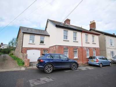 Home For Rent in Colyton, United Kingdom