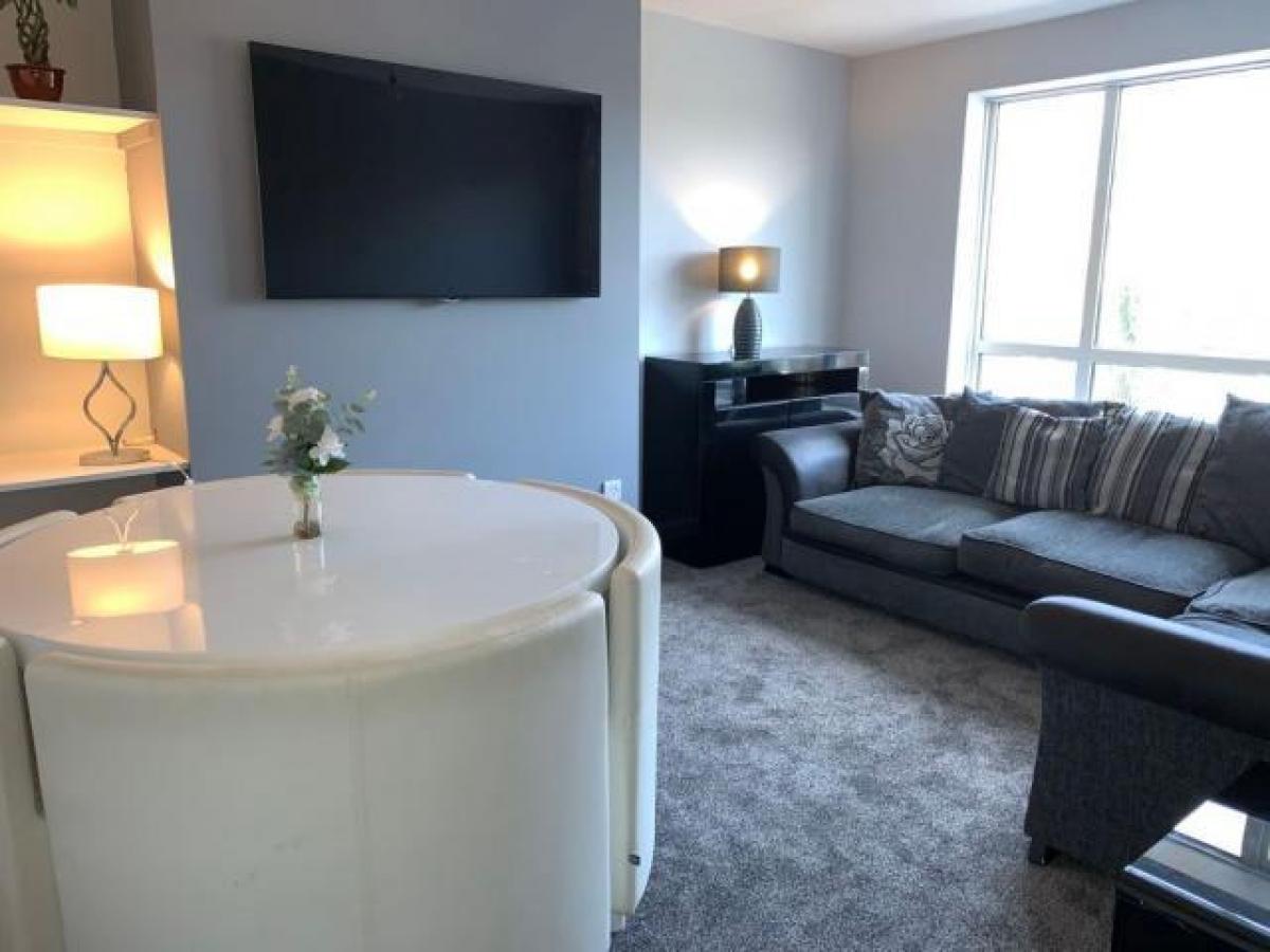 Picture of Apartment For Rent in Solihull, West Midlands, United Kingdom